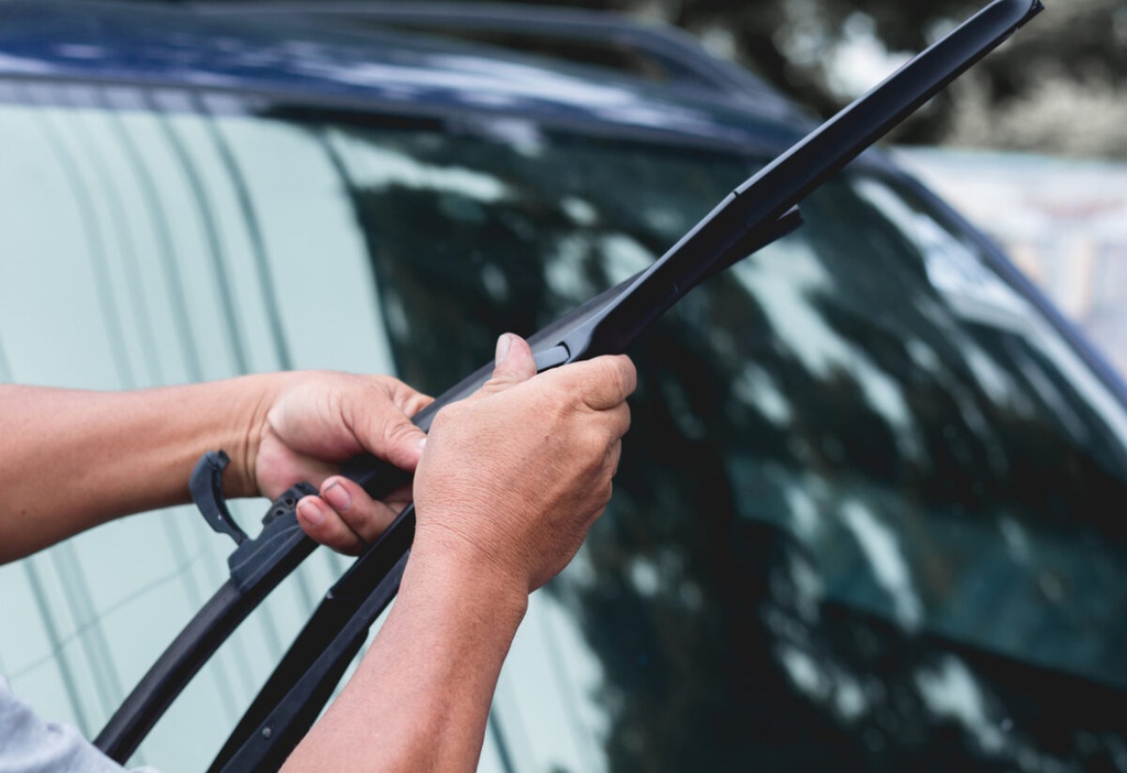 Wiper Blades Replacement